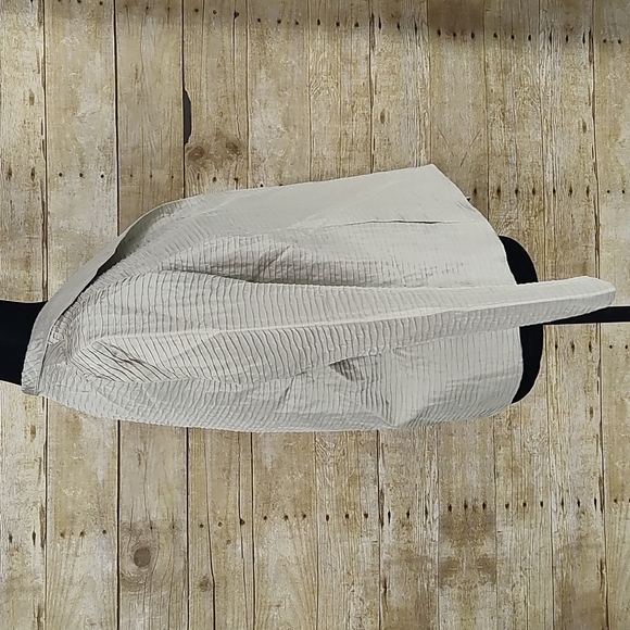 Eileen Fisher Petite Textured Silk Jacket - Picture 7 of 9